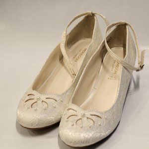Monsoon Big Girl Lace and Pearl Shoes